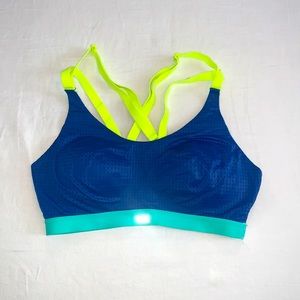Victoria Secret sports bra